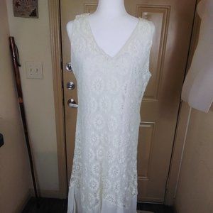 A U W white lace dress size 16